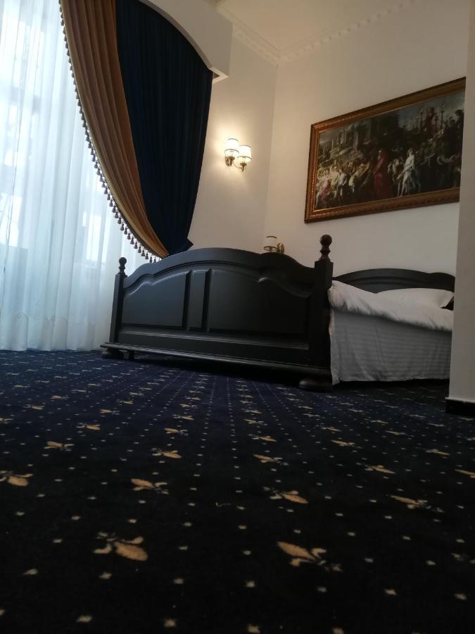 Weiss Little Palace Braşov Buitenkant foto